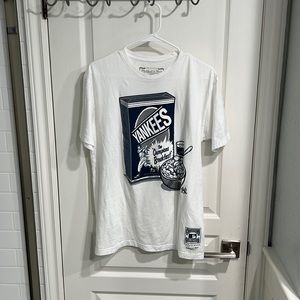 White Mitchell and Ness Yankee Shirt